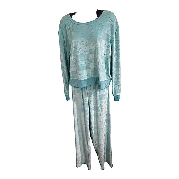 Hello Kitty blue velour hello kitty monogram printed top & pant set size large - Picture 5 of 16